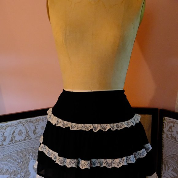 Victorian Lace Mini Skirt - Picture 2 of 4